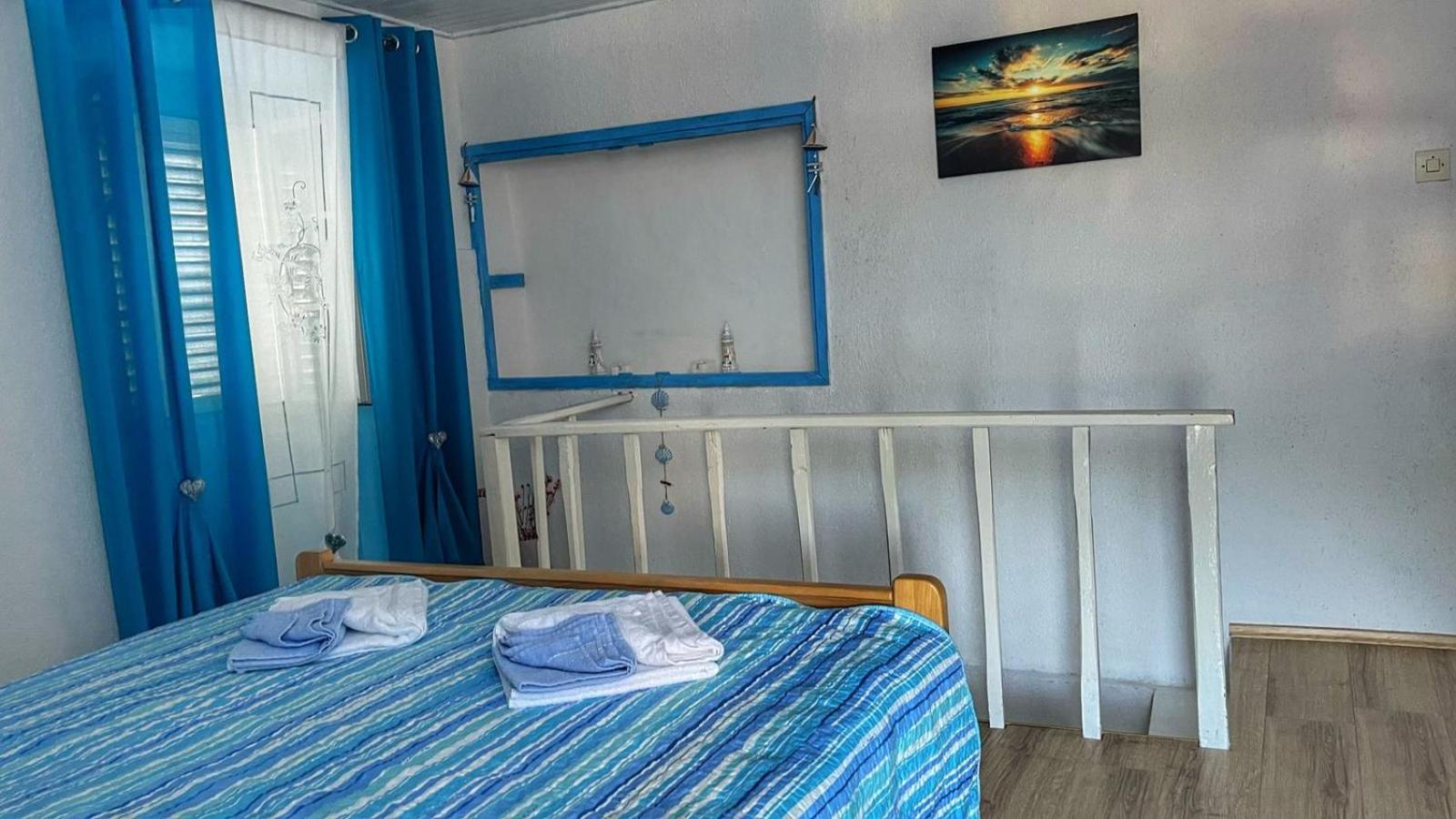 Guesthouse Porto Крес Екстериор снимка