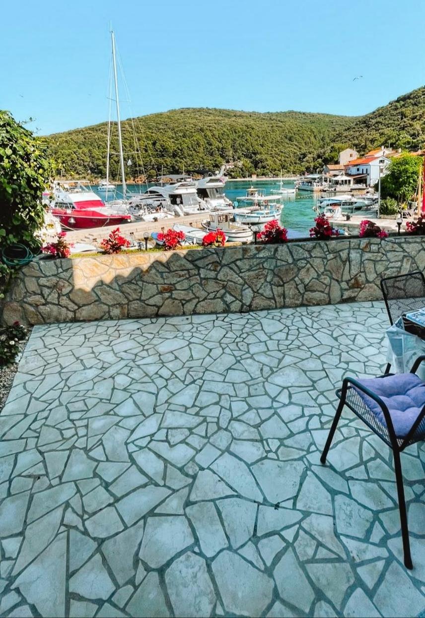 Guesthouse Porto Крес Екстериор снимка