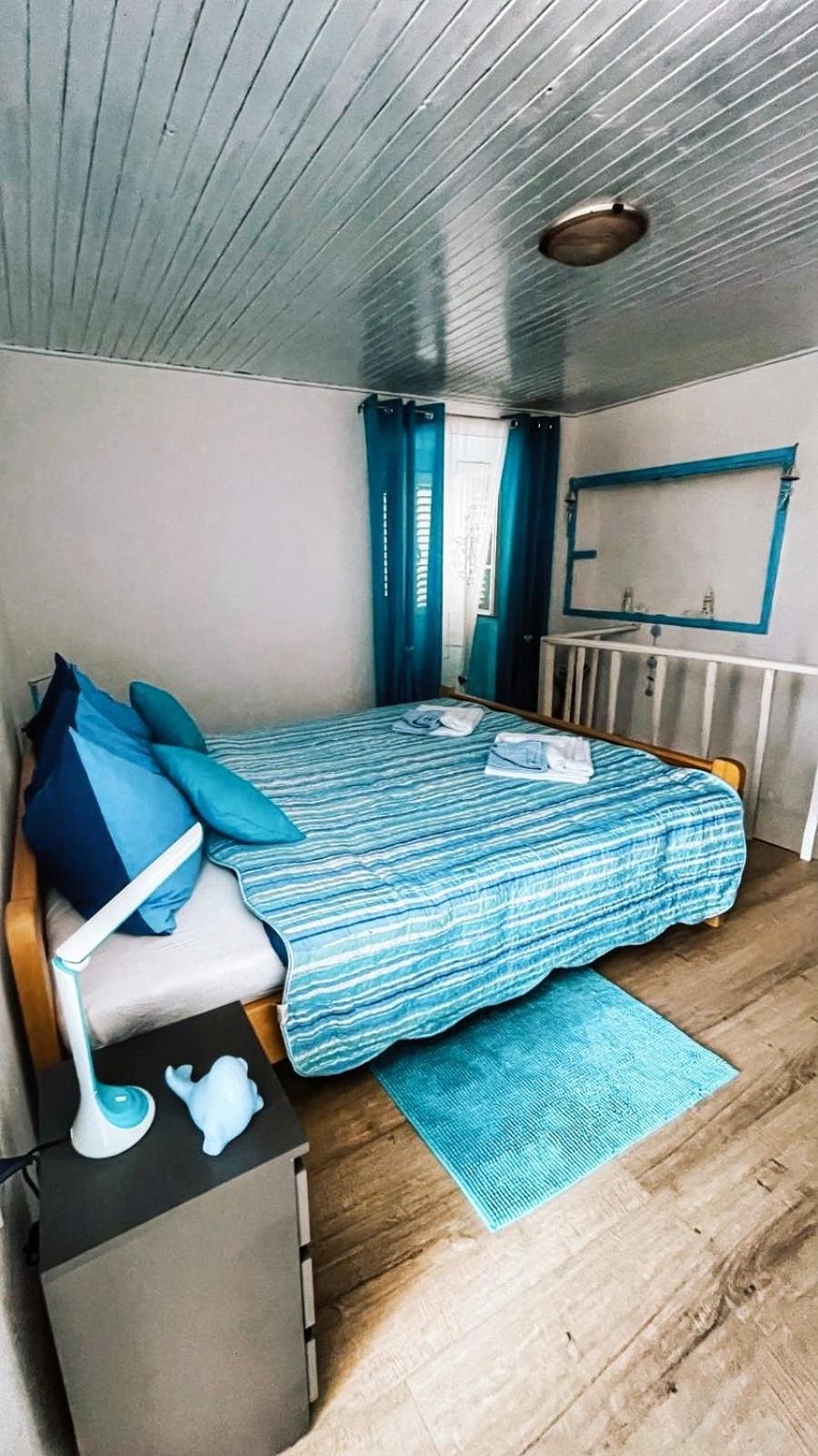 Guesthouse Porto Крес Екстериор снимка